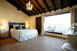 Casa Rural La Esencia y Casita La Esencia alquiler Integro o habitaciones.